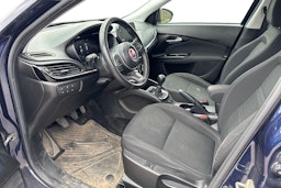 sininen Fiat Tipo 2021 kuva 3.