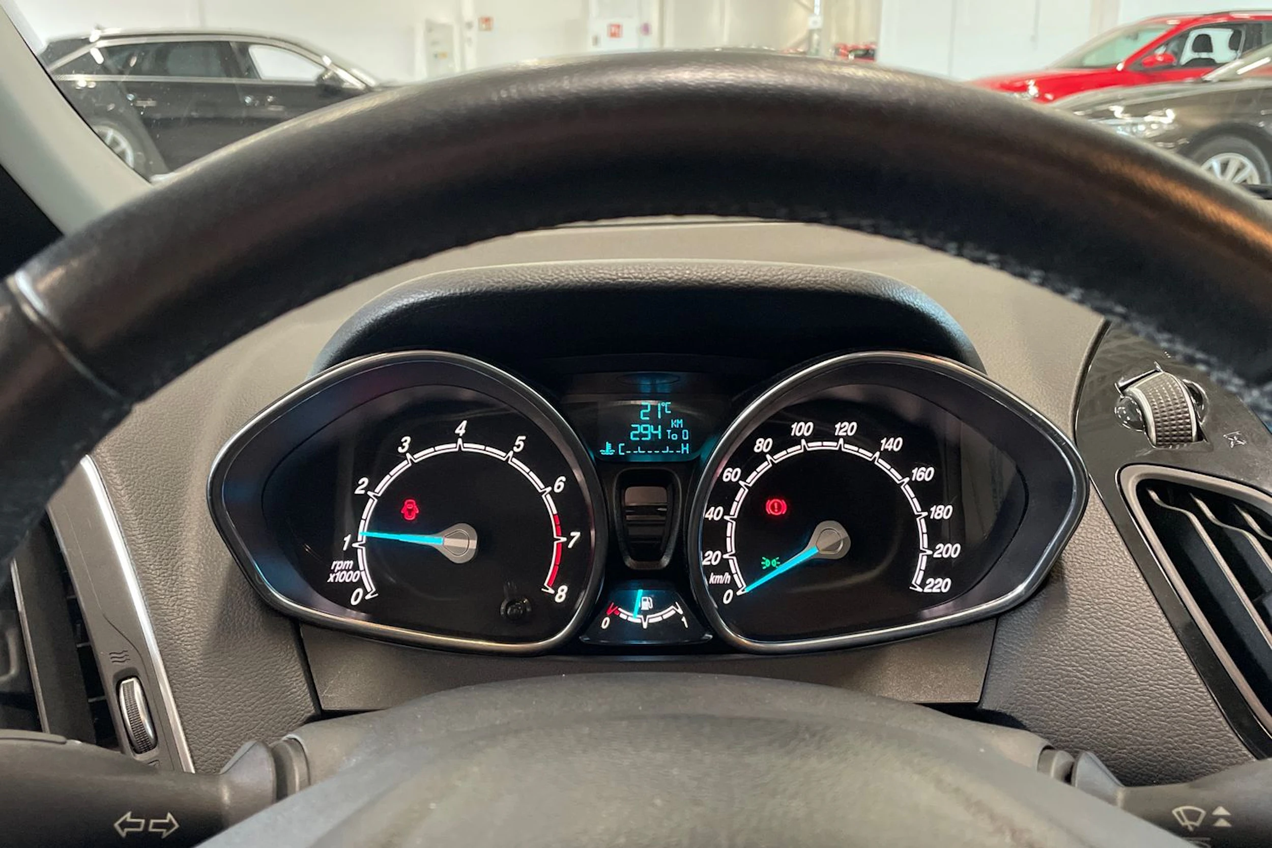 harmaa Ford B-Max 2014 kuva 13.