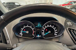 harmaa Ford B-Max 2014 kuva 13.