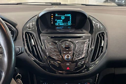 harmaa Ford B-Max 2014 kuva 17.