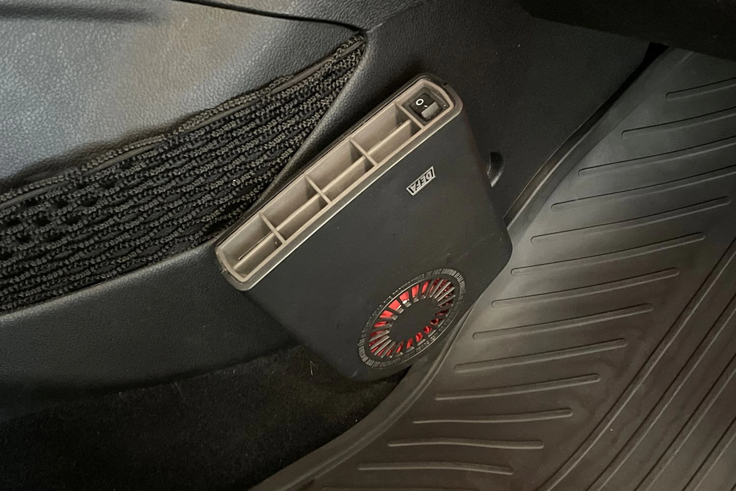 harmaa Ford B-Max 2014 kuva 23.