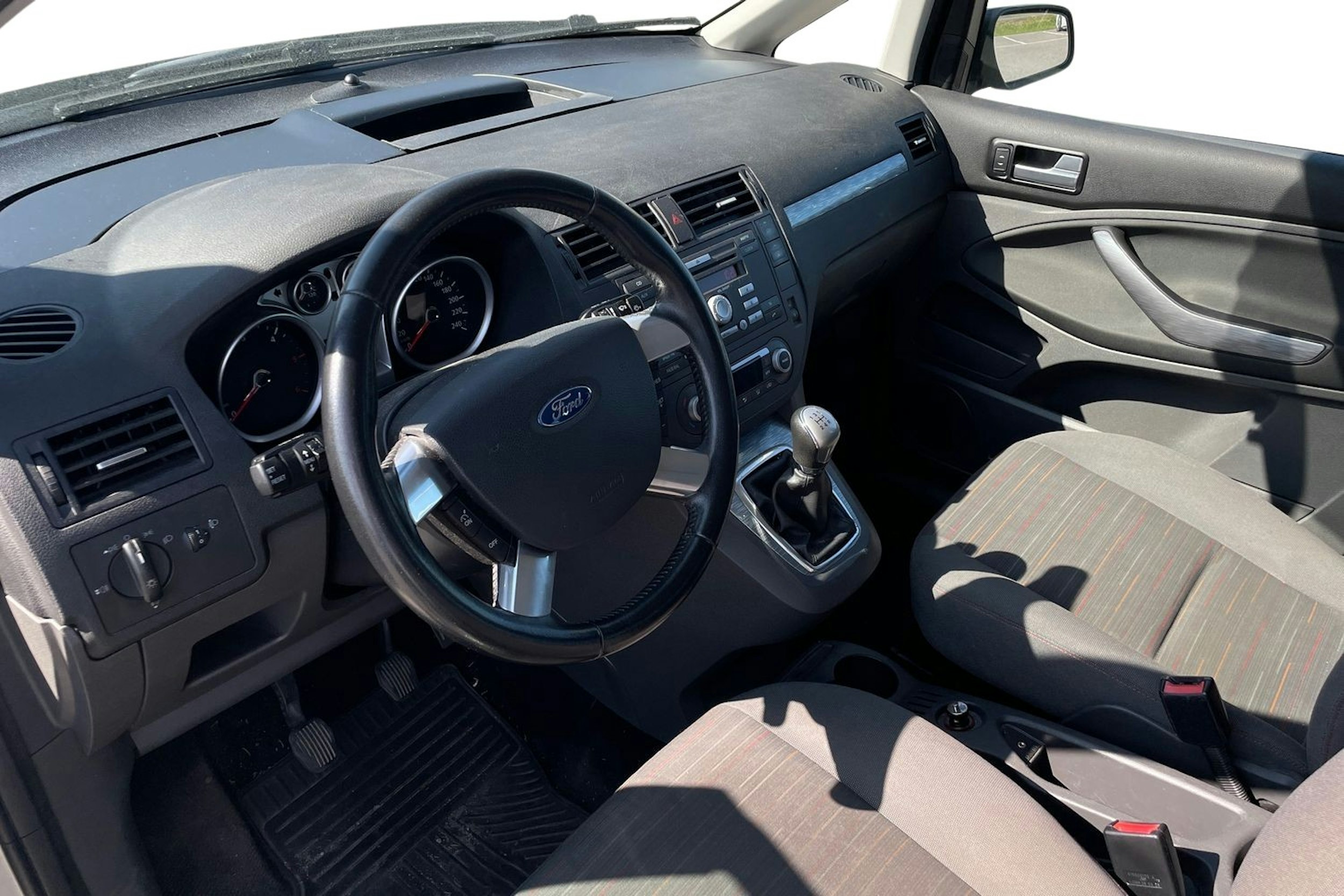 Harmaa Ford C-Max 2008 kuva 6.