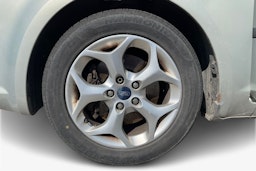 Harmaa Ford C-Max 2008 kuva 9.