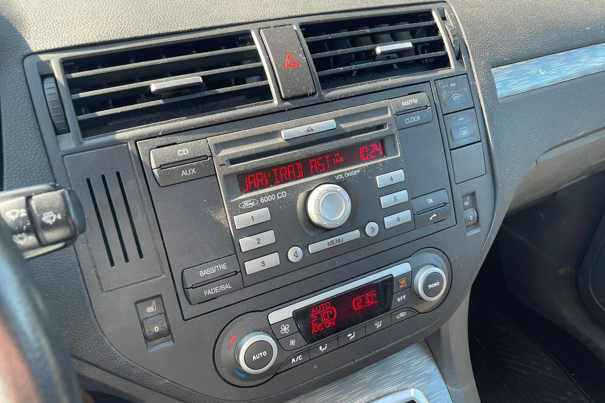 Harmaa Ford C-Max 2008 kuva 13.
