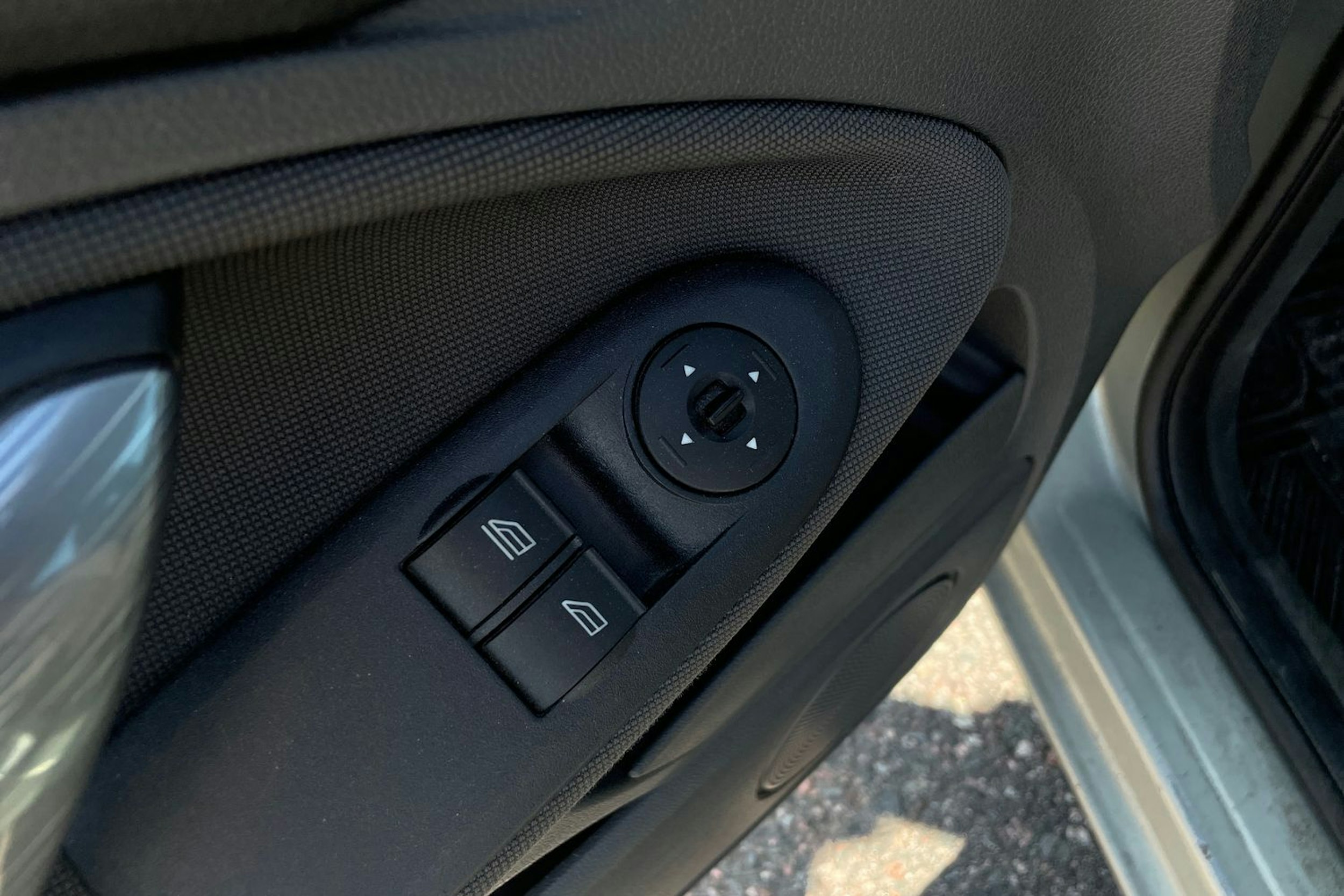 Harmaa Ford C-Max 2008 kuva 17.