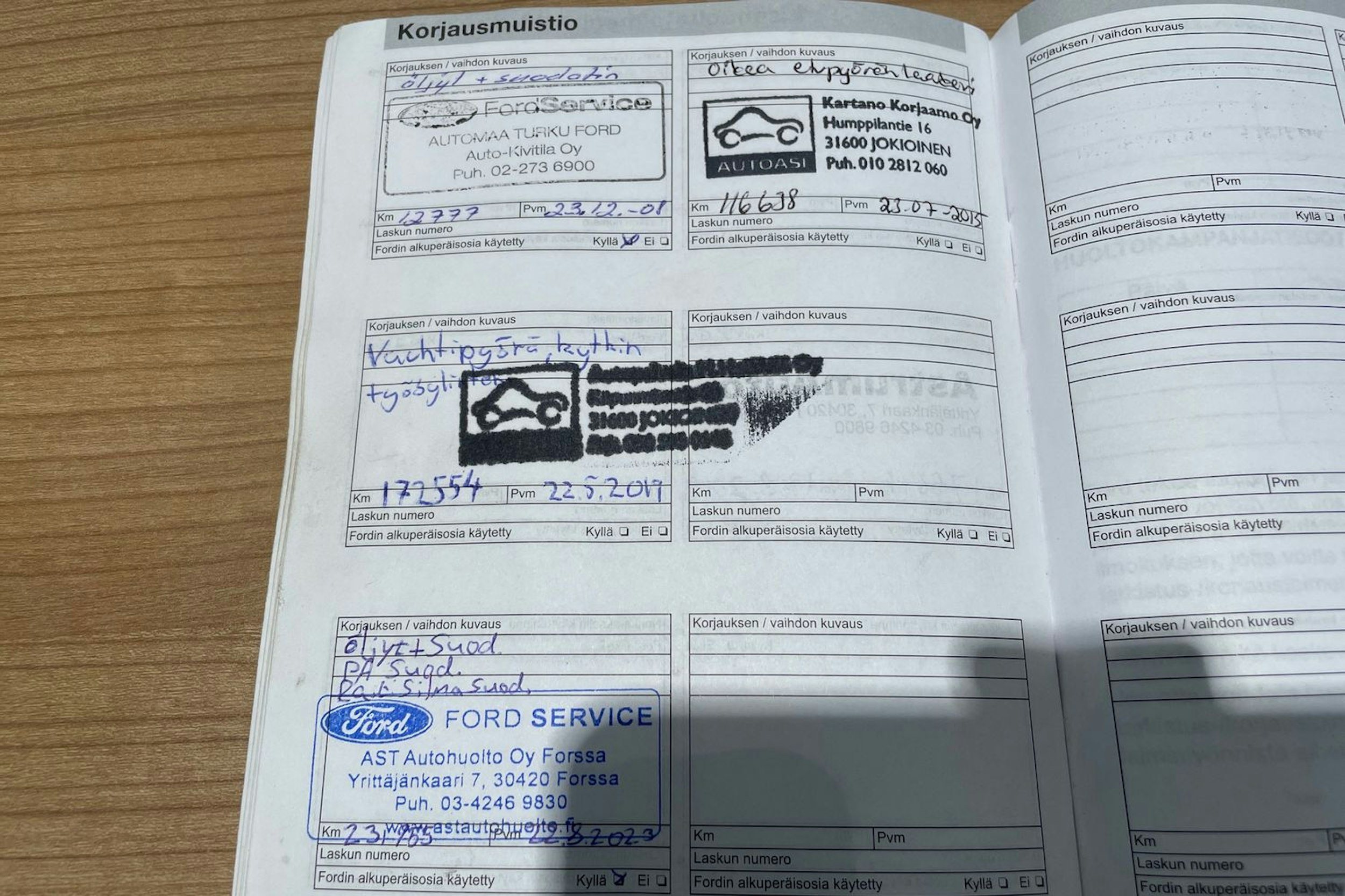Harmaa Ford C-Max 2008 kuva 35.