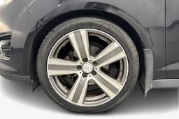 musta Ford C-Max 2011 kuva 9.