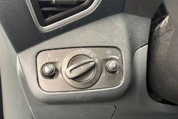musta Ford C-Max 2011 kuva 23.