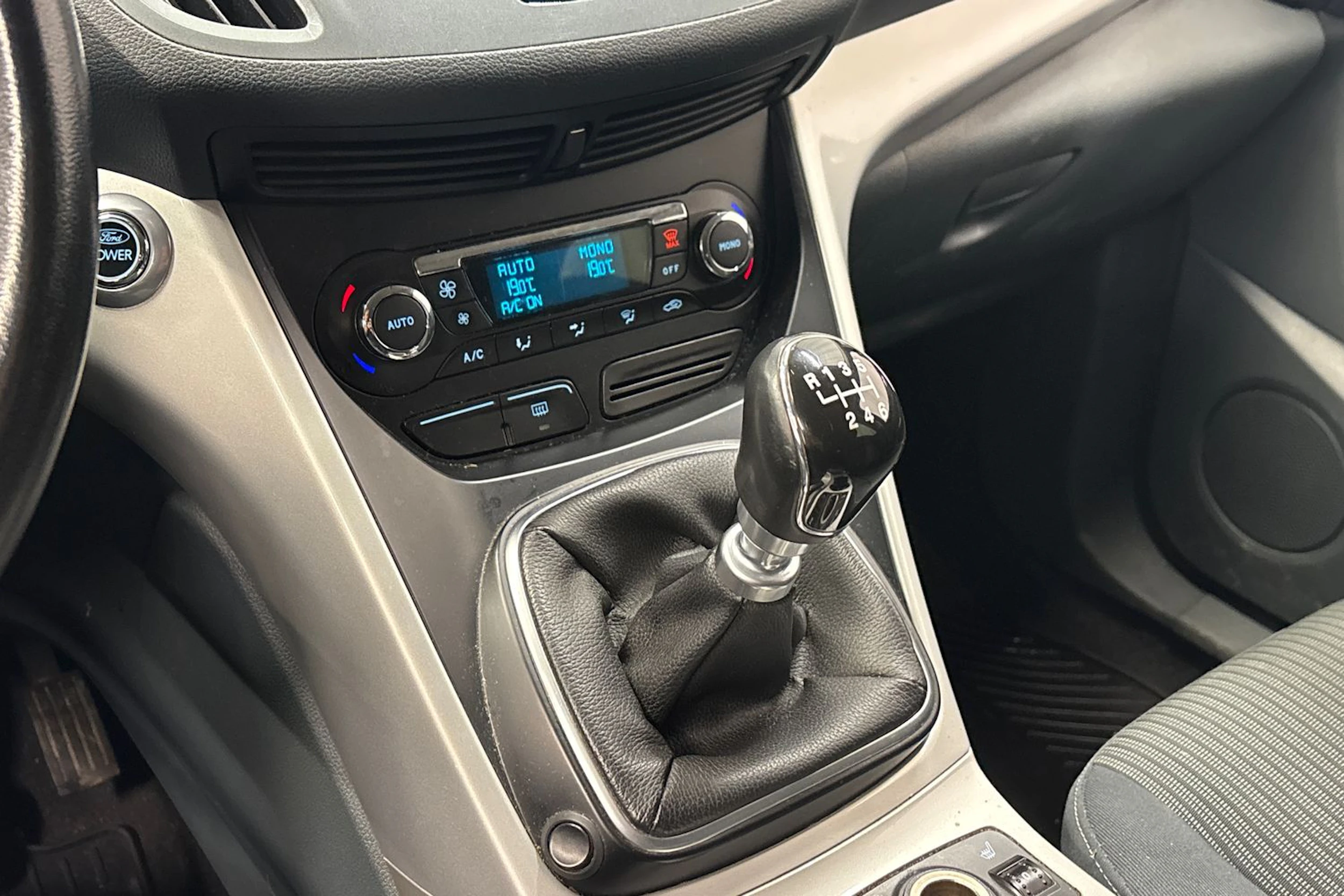 musta Ford C-Max 2011 kuva 29.