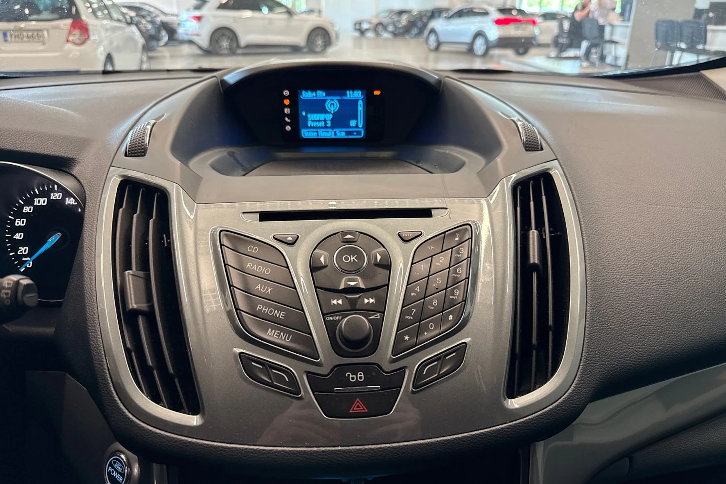 musta Ford C-Max 2012 kuva 17.