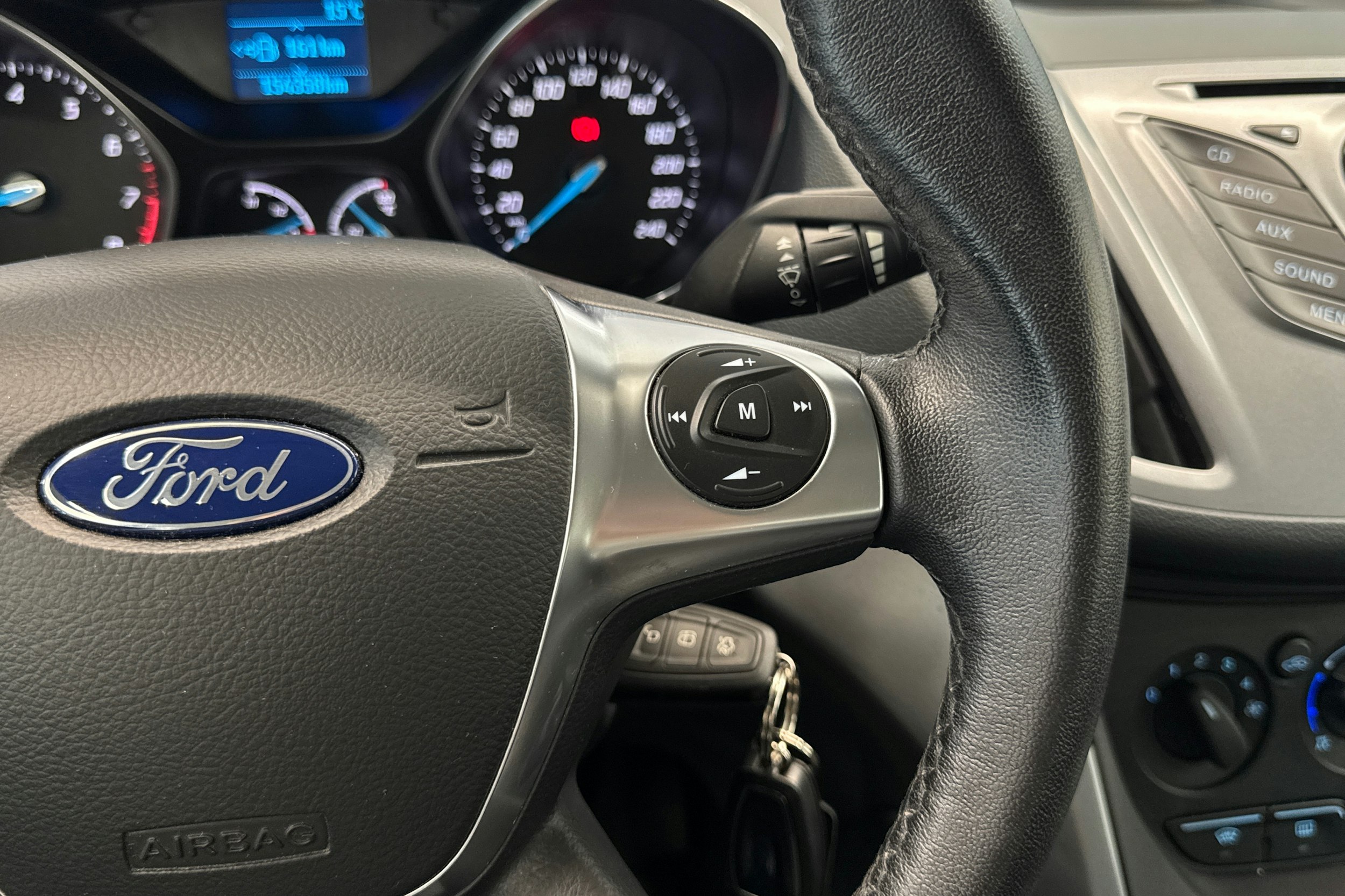 harmaa Ford C-Max 2012 kuva 18.