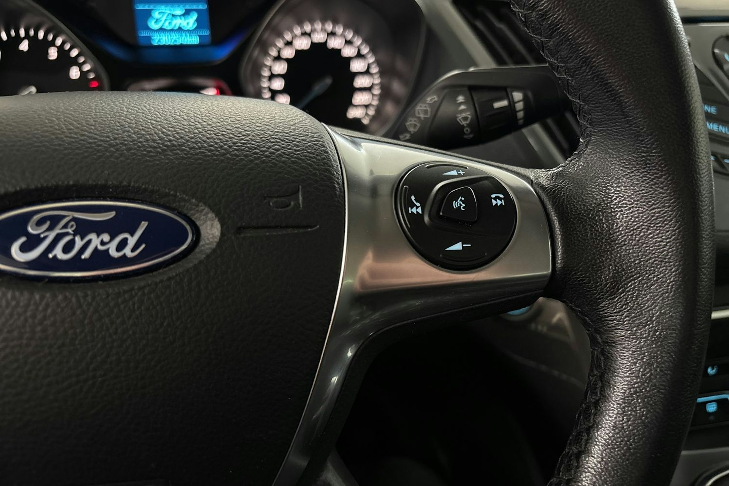 ruskea (beige) Ford C-Max 2013 kuva 15.