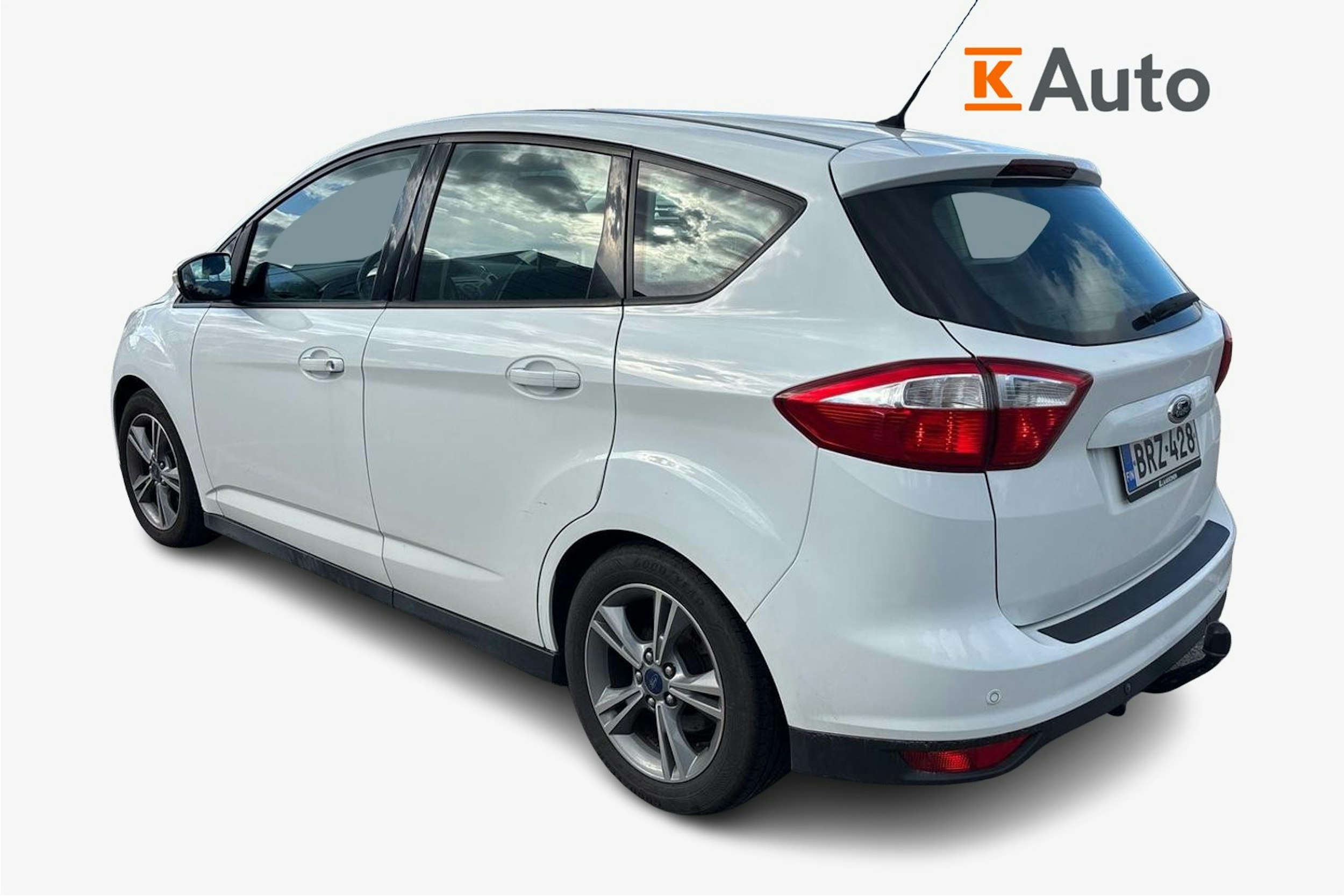 Valkoinen Ford C-Max 2014 kuva 2.