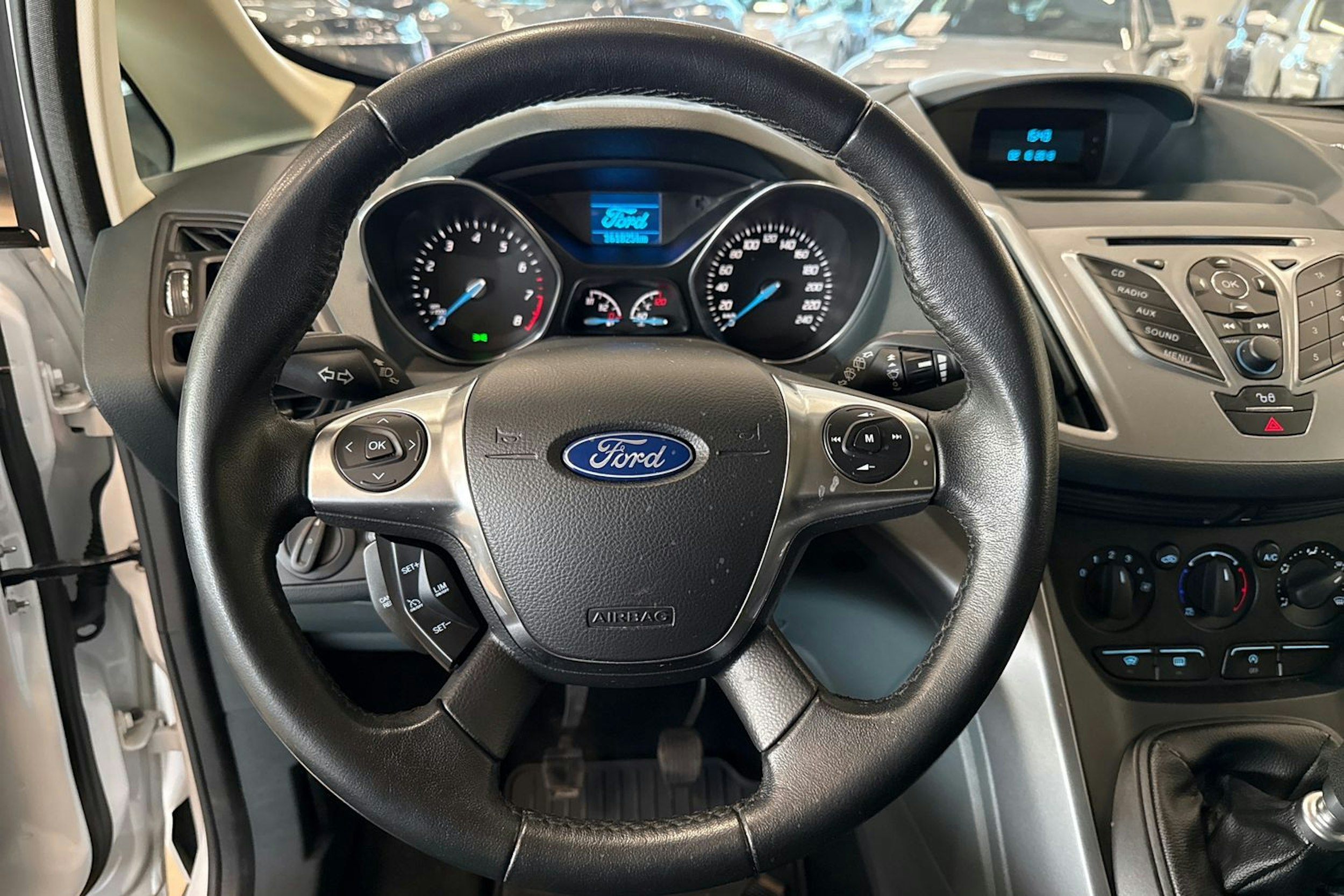 valkoinen Ford C-Max 2014 kuva 17.