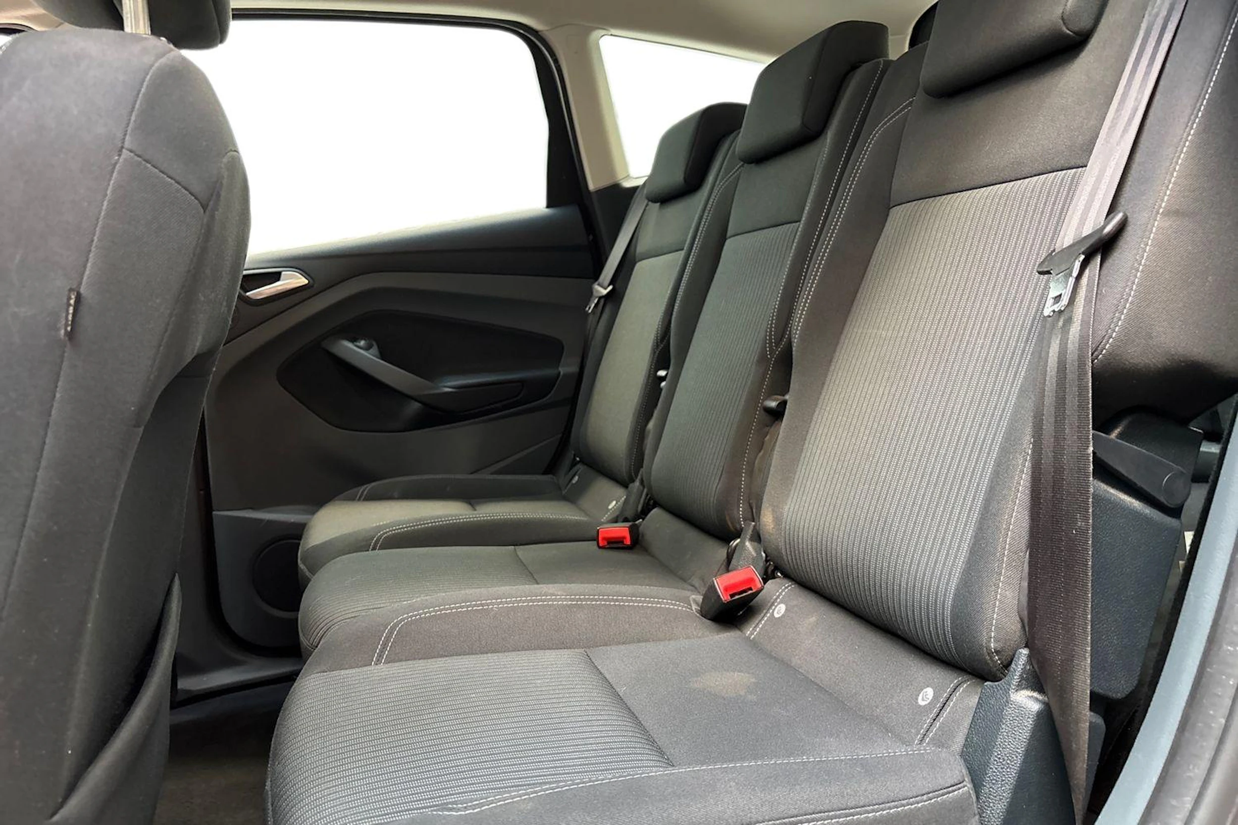 Ruskea (beige) Ford C-Max 2014 kuva 8.