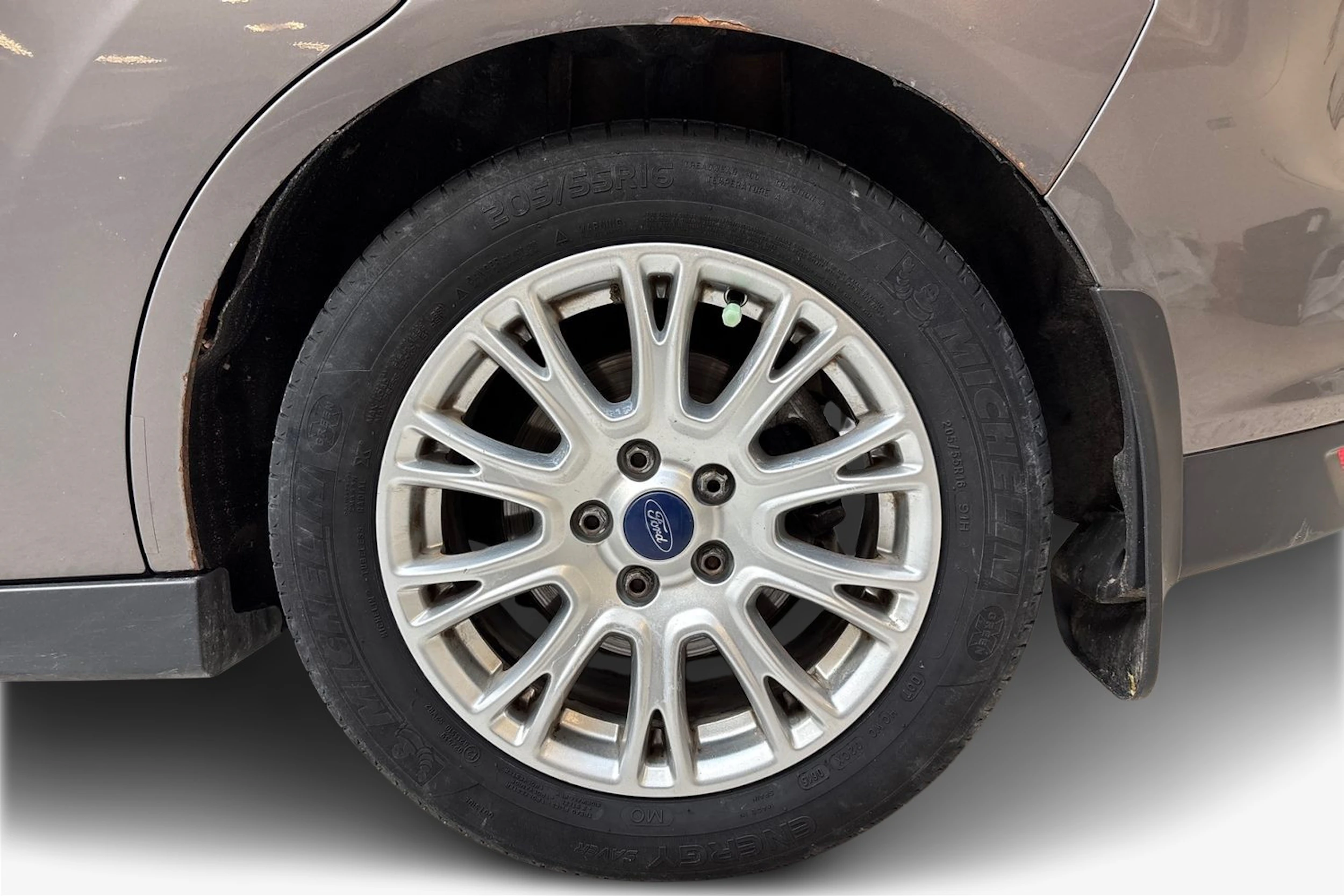 Ruskea (beige) Ford C-Max 2014 kuva 9.