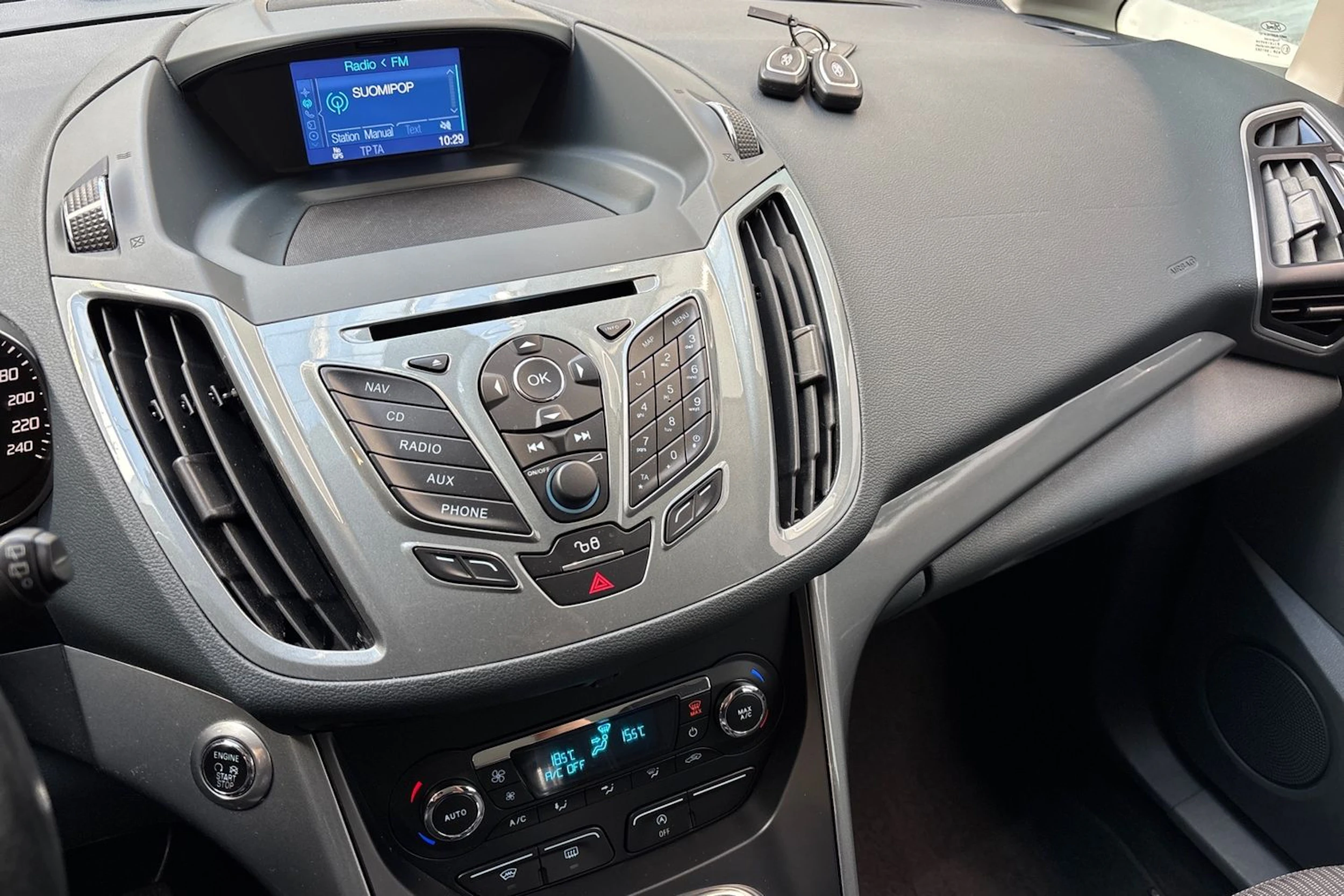 Ruskea (beige) Ford C-Max 2014 kuva 13.