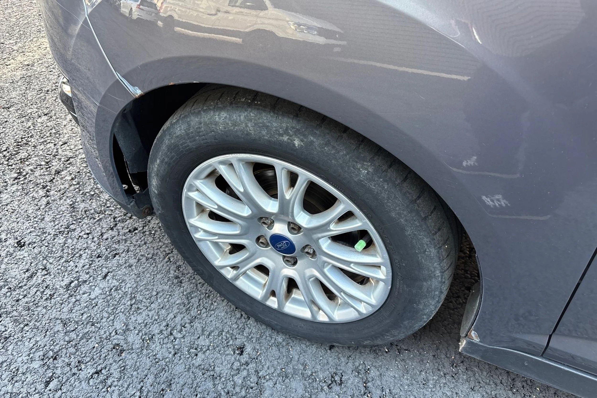 Ruskea (beige) Ford C-Max 2014 kuva 20.