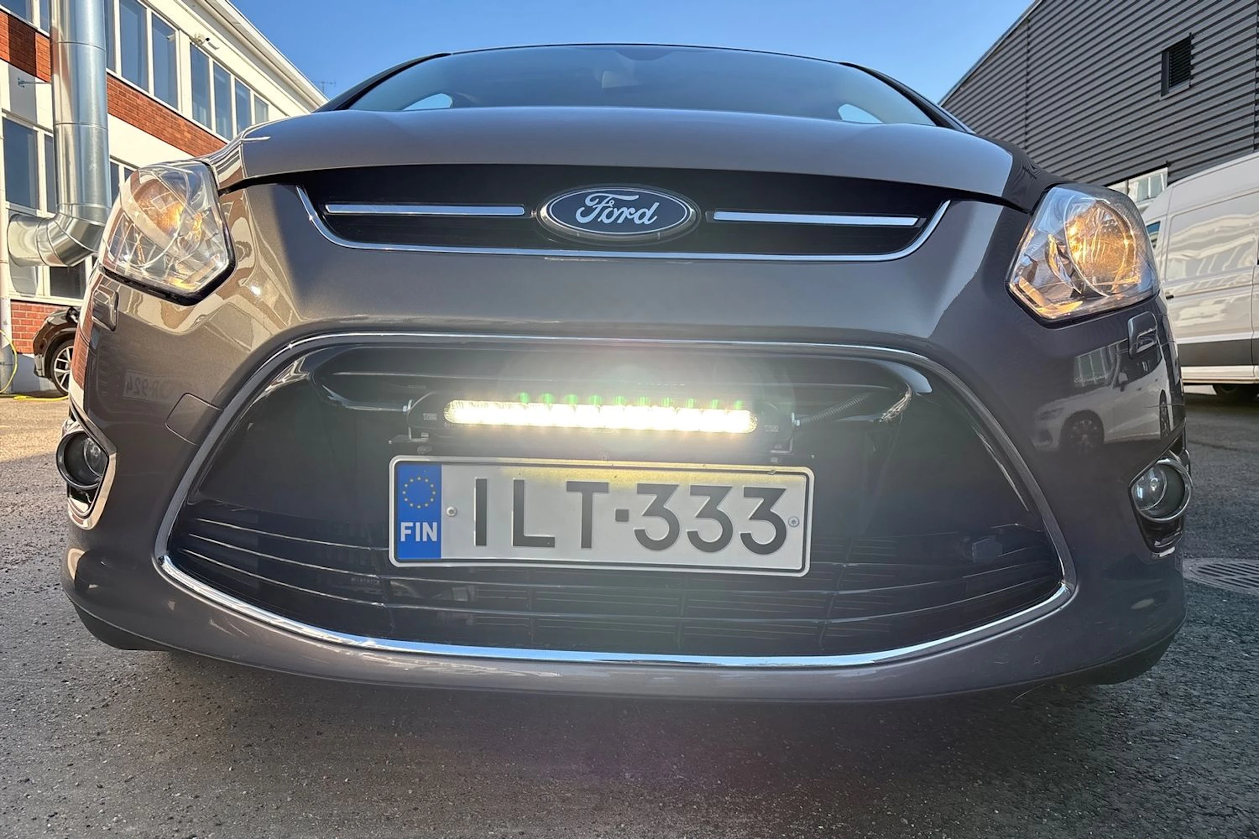 Ruskea (beige) Ford C-Max 2014 kuva 30.