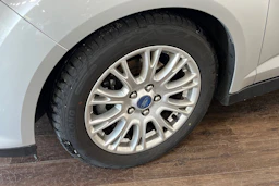 Harmaa Ford C-Max 2014 kuva 4.