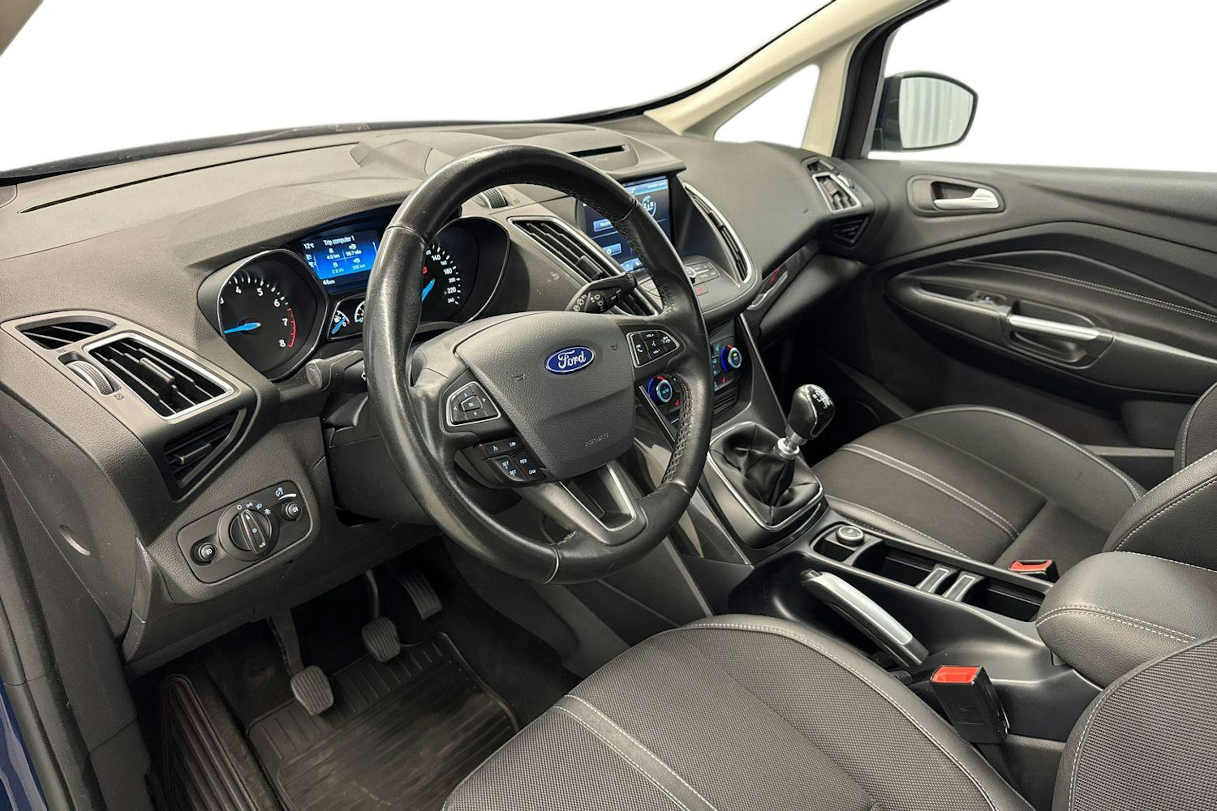 sininen Ford C-Max 2015 kuva 6.