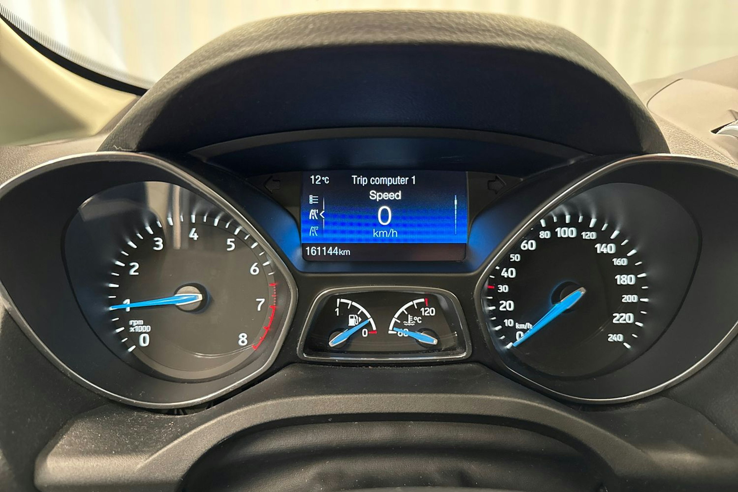 sininen Ford C-Max 2015 kuva 14.