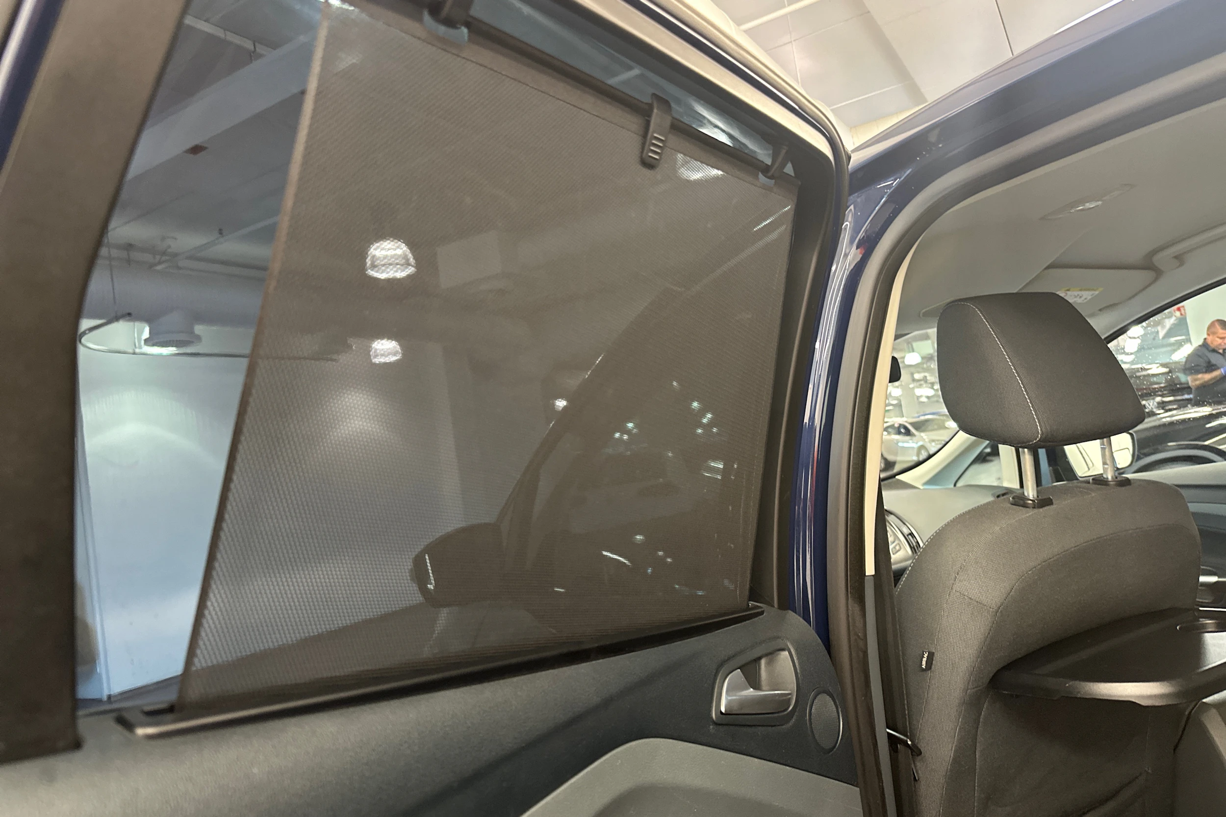 Sininen Ford C-Max 2015 kuva 12.