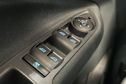 Sininen Ford C-Max 2015 kuva 13.