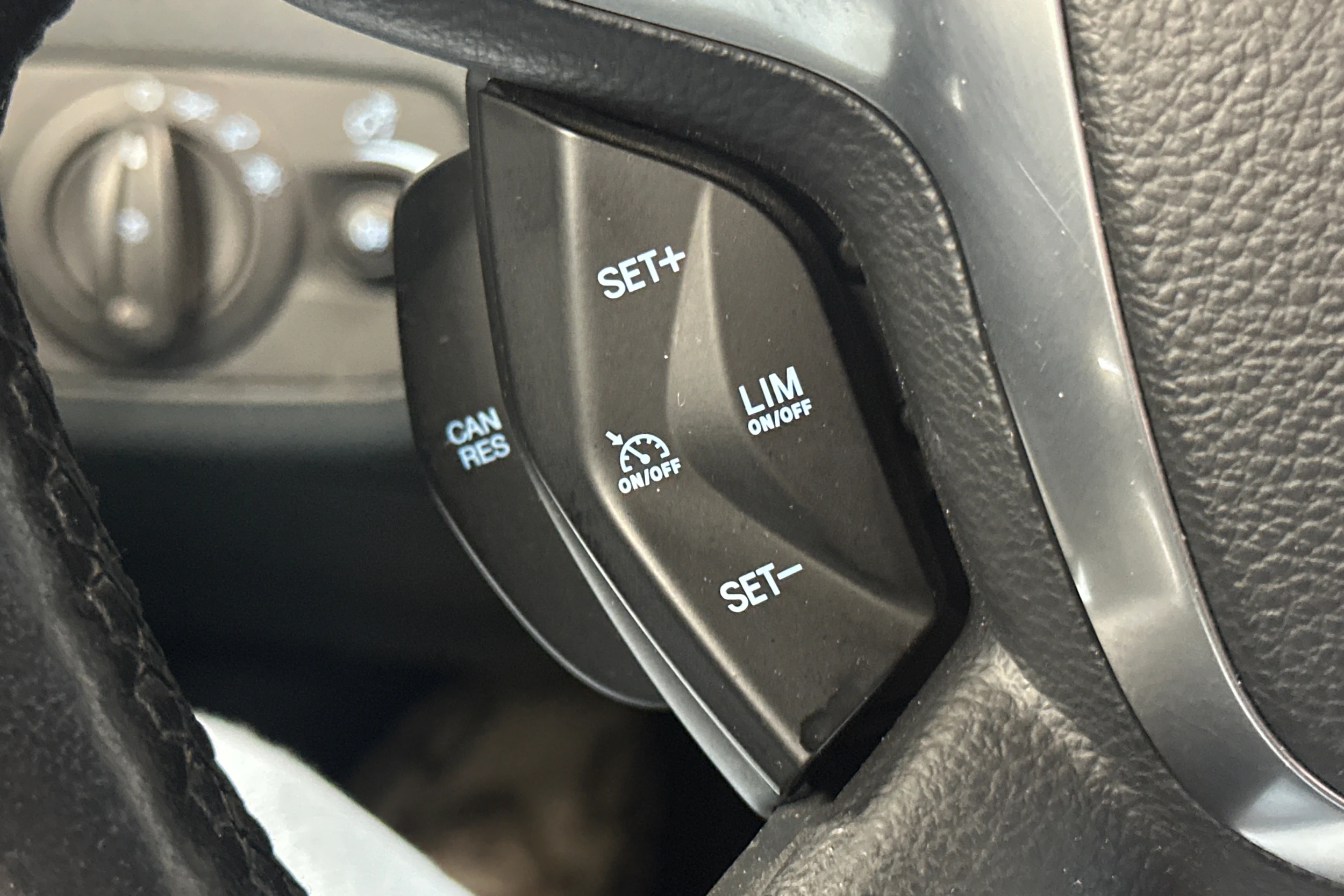 Sininen Ford C-Max 2015 kuva 14.