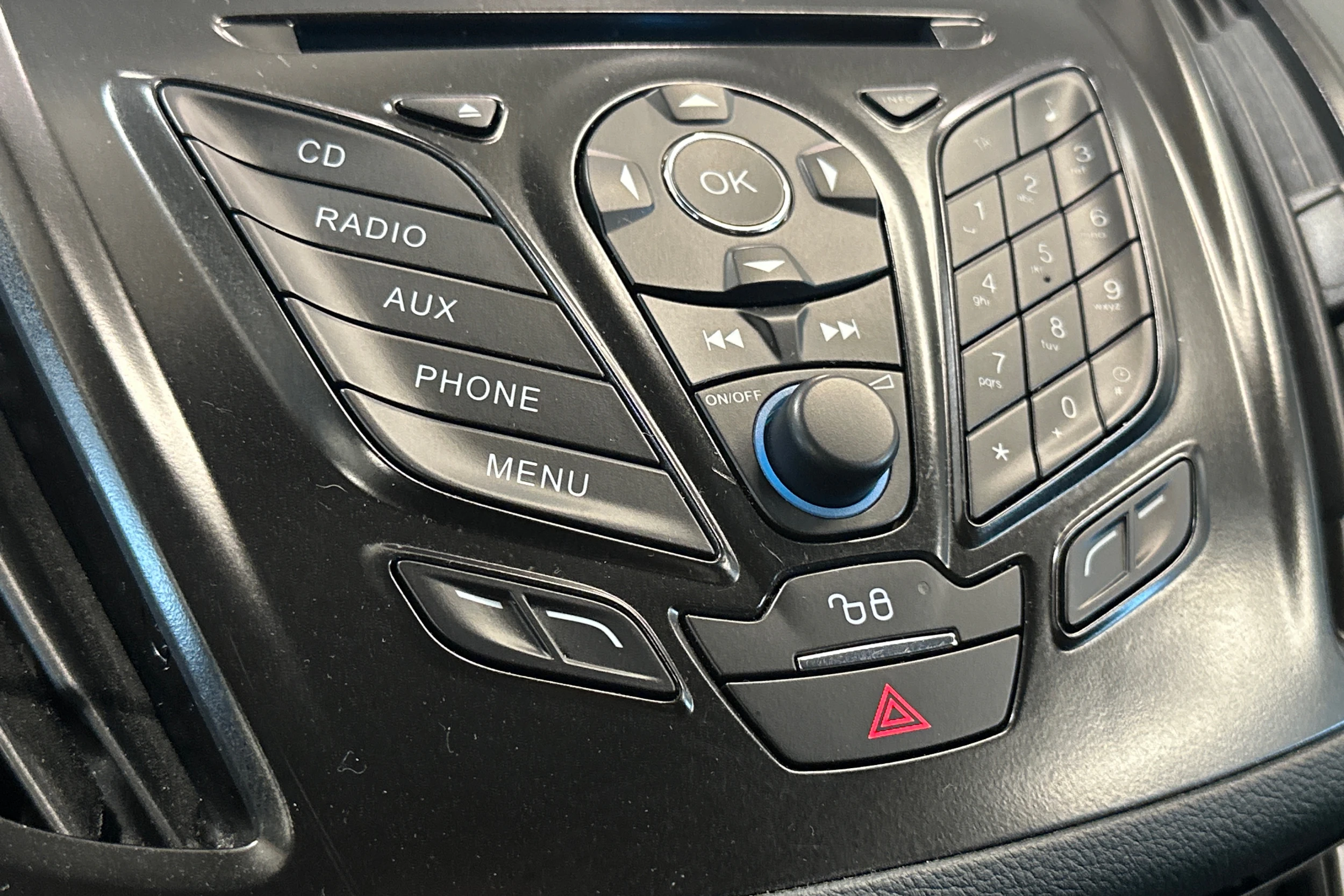 Sininen Ford C-Max 2015 kuva 15.