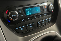 Sininen Ford C-Max 2015 kuva 16.