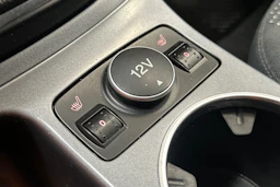 Sininen Ford C-Max 2015 kuva 17.