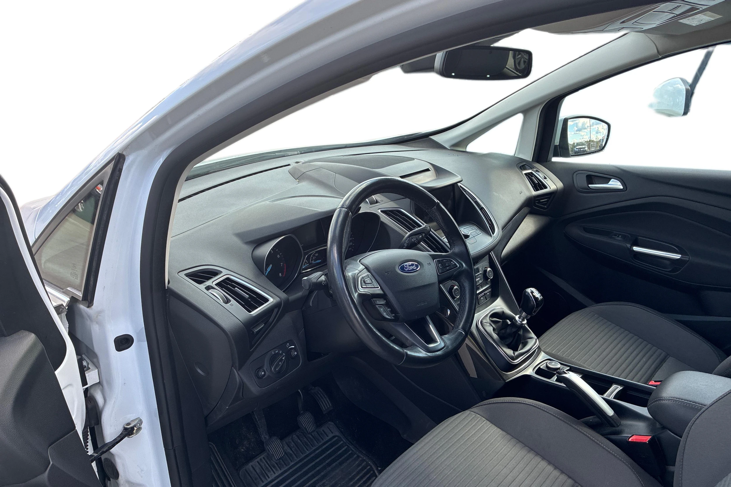 valkoinen Ford C-Max 2016 kuva 3.