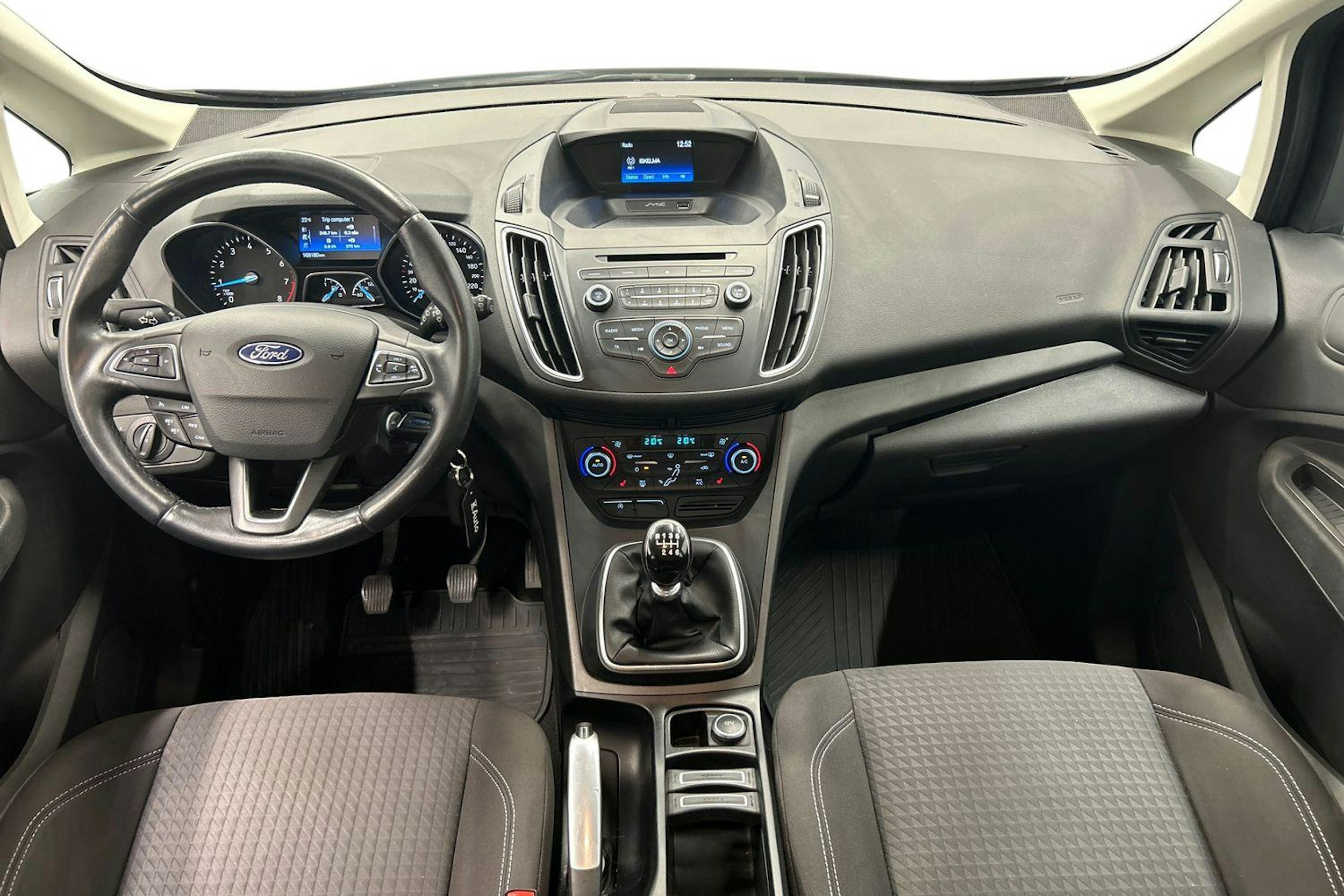 harmaa Ford C-Max 2017 kuva 7.