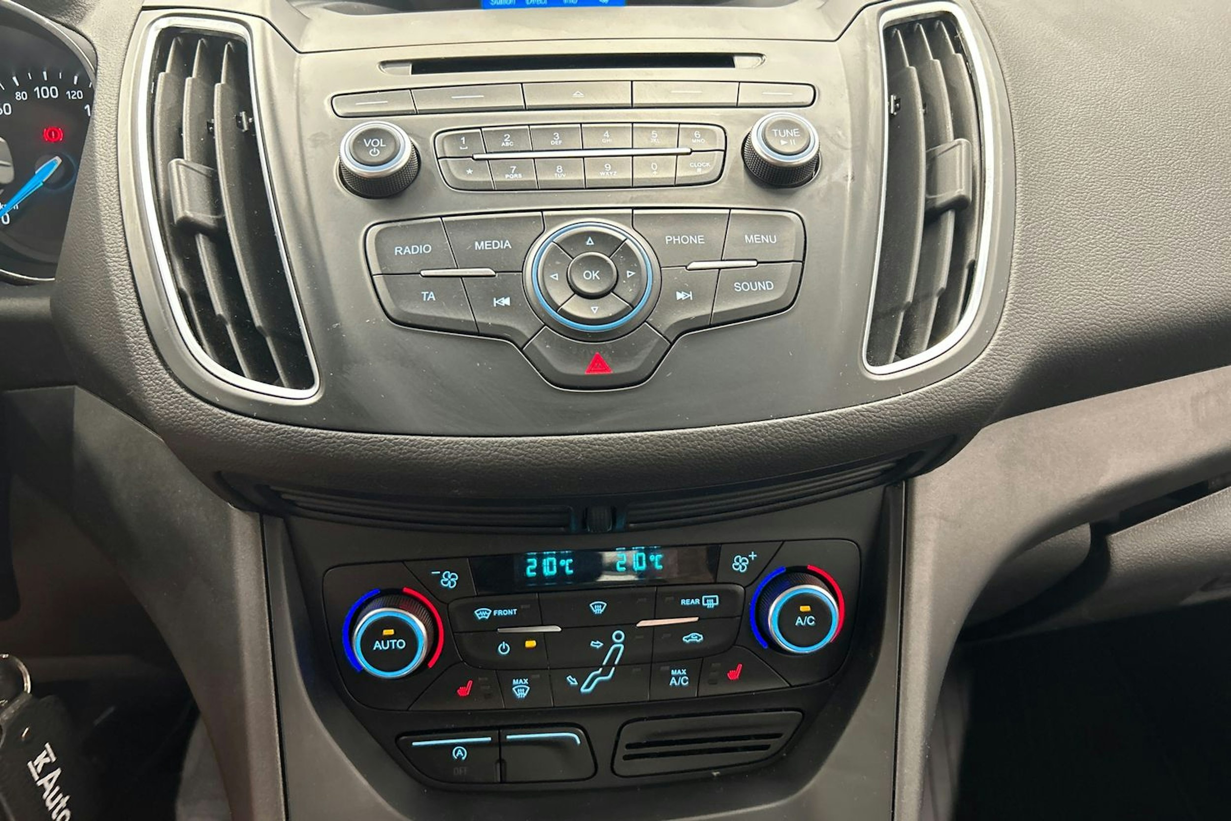 harmaa Ford C-Max 2017 kuva 20.