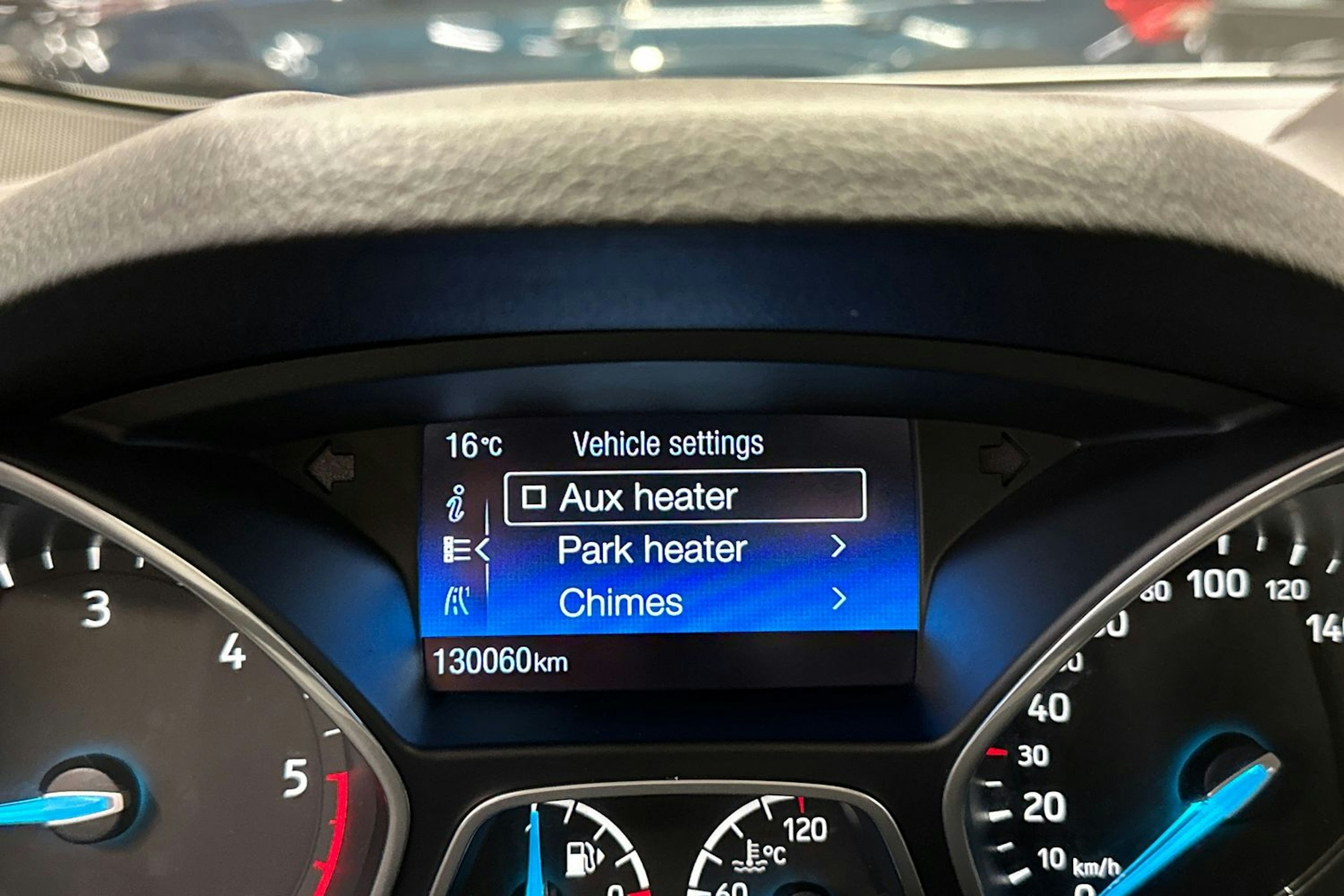 harmaa Ford C-Max 2017 kuva 24.