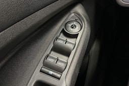 harmaa Ford C-Max 2017 kuva 28.
