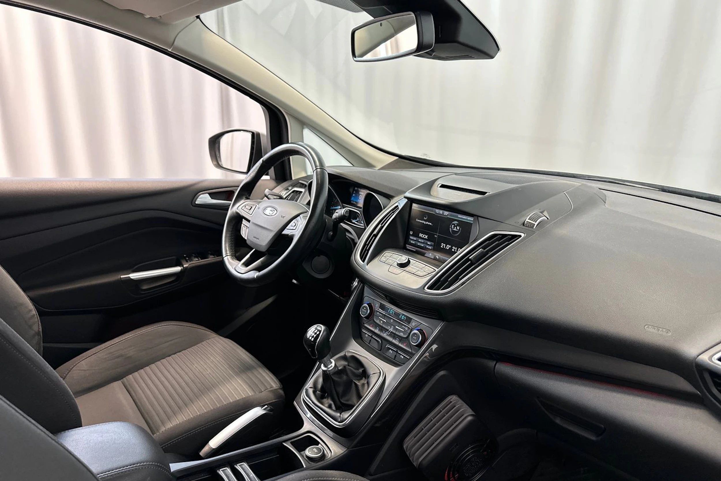 harmaa Ford C-Max 2017 kuva 12.