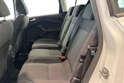 Valkoinen Ford C-Max 2017 kuva 10.