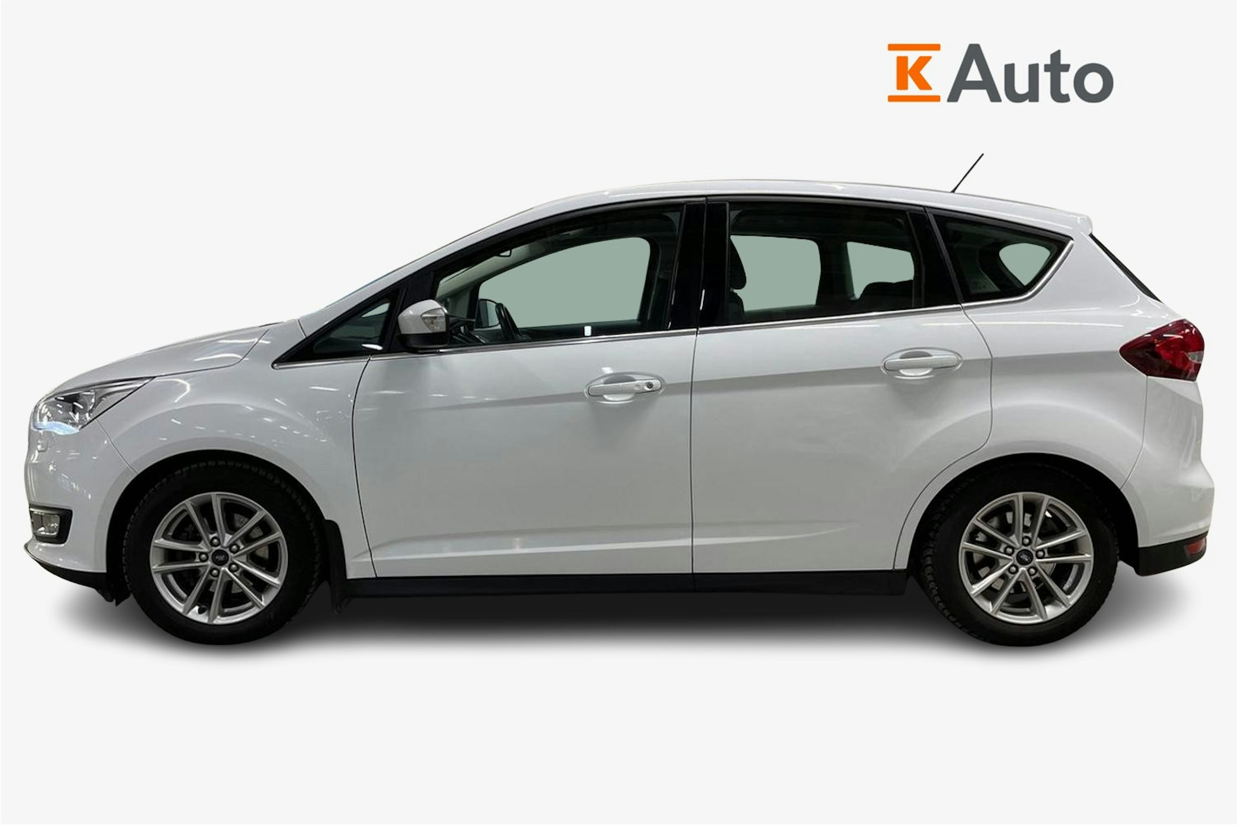 valkoinen Ford C-Max 2018 kuva 5.