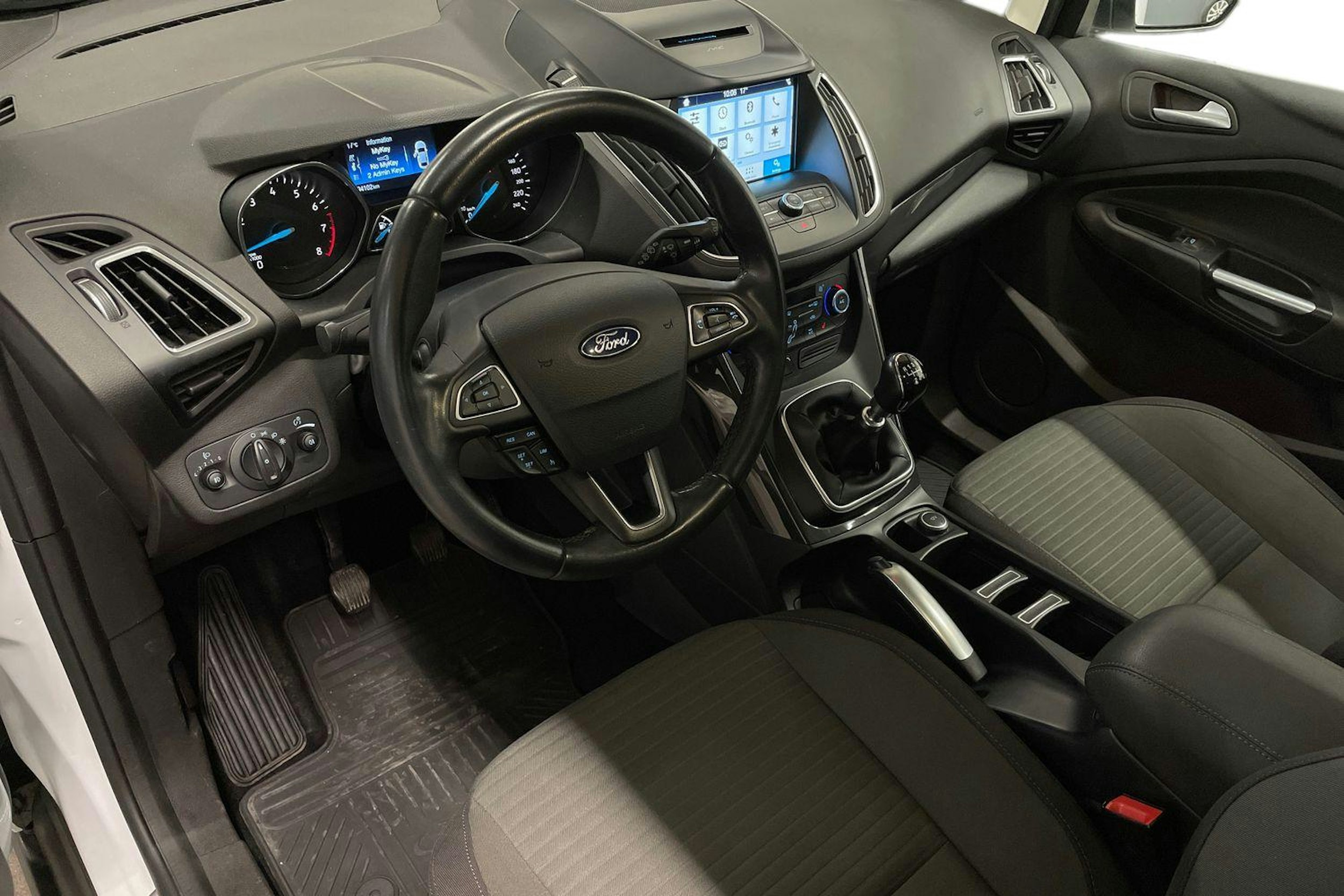 valkoinen Ford C-Max 2018 kuva 6.