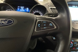 valkoinen Ford C-Max 2018 kuva 20.