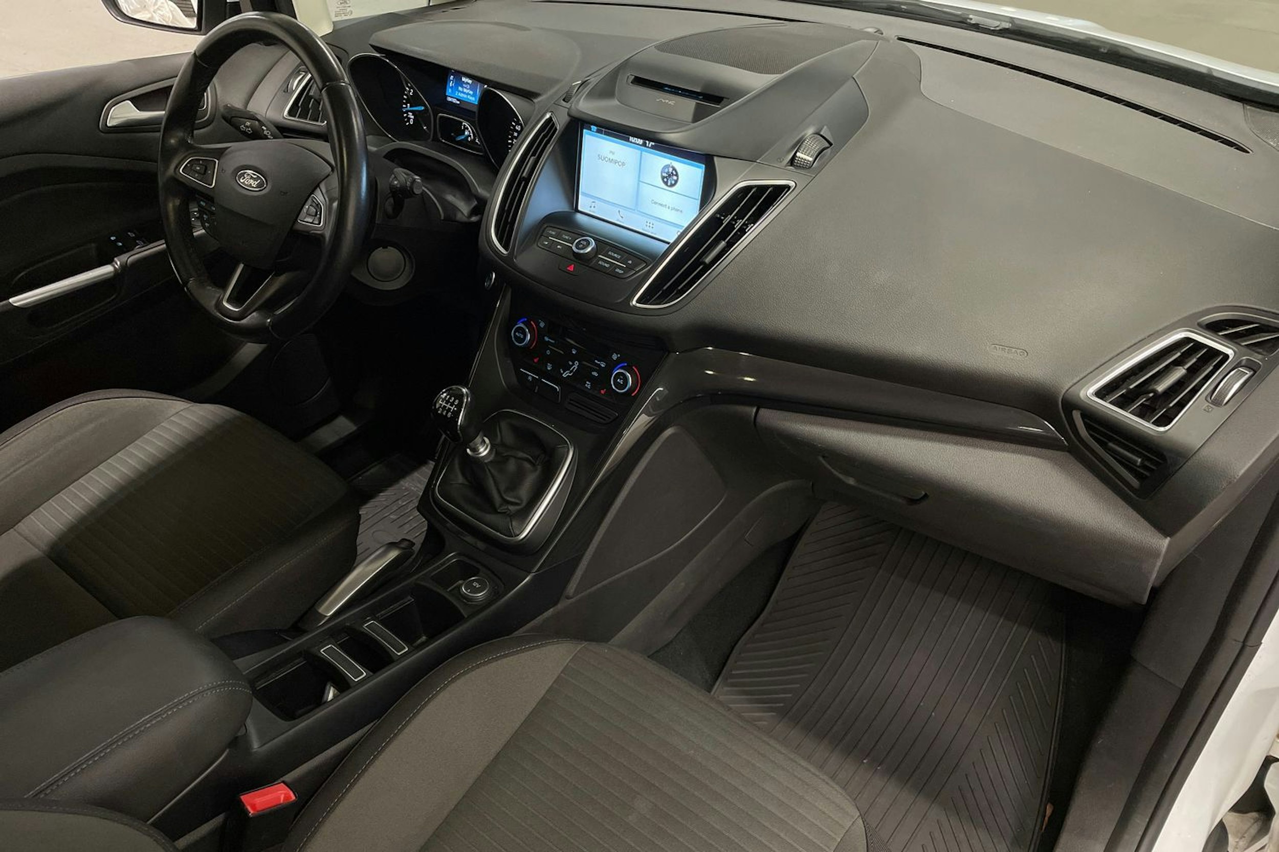 valkoinen Ford C-Max 2018 kuva 24.