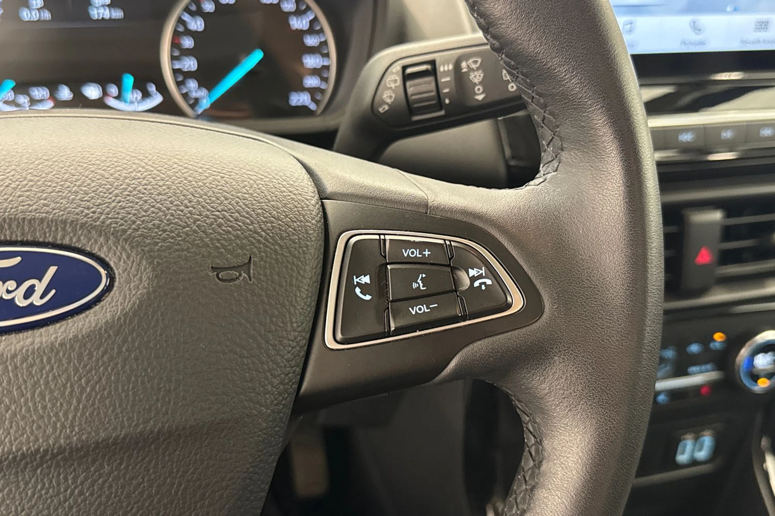 Sininen Ford Ecosport 2018 kuva 17.