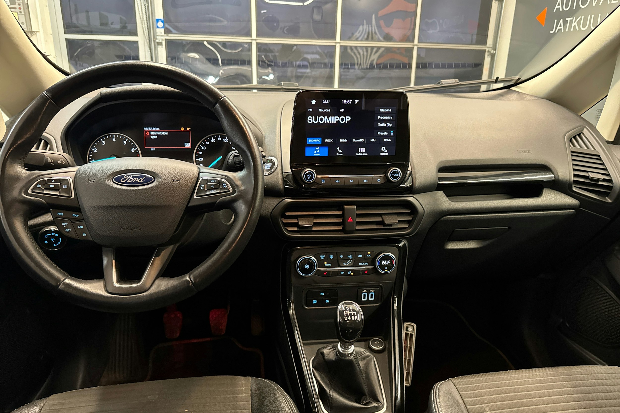 Valkoinen Ford Ecosport 2019 kuva 7.