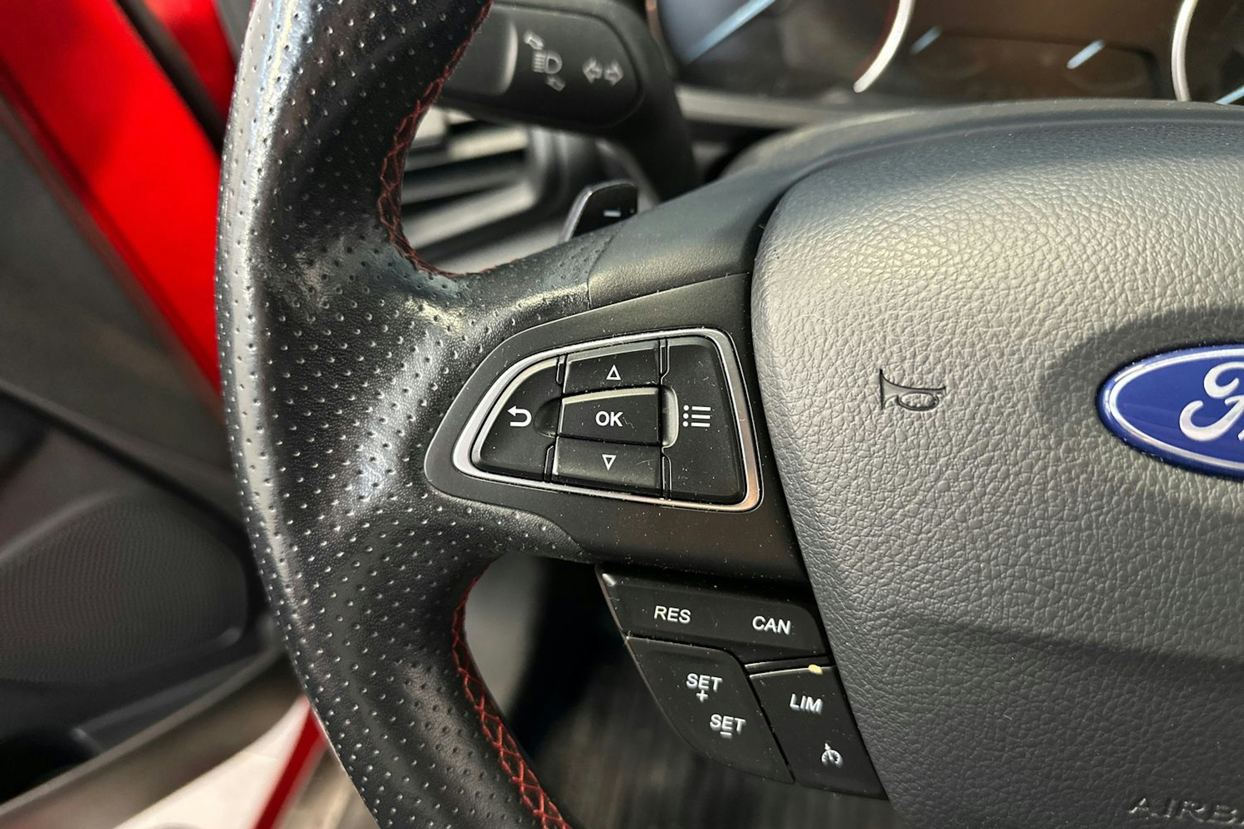 Punainen Ford Ecosport 2019 kuva 19.