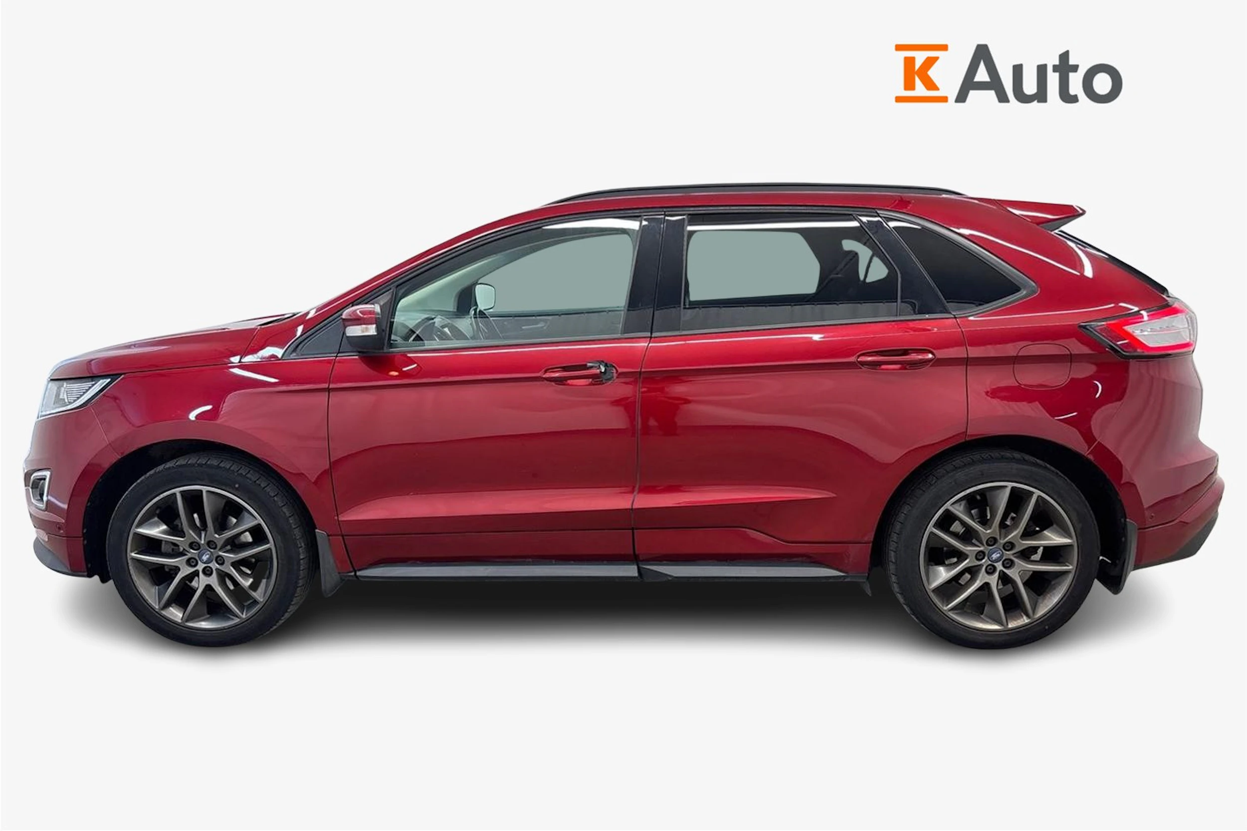 Punainen Ford Edge 2016 kuva 5.