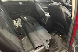 Punainen Ford Edge 2016 kuva 40.