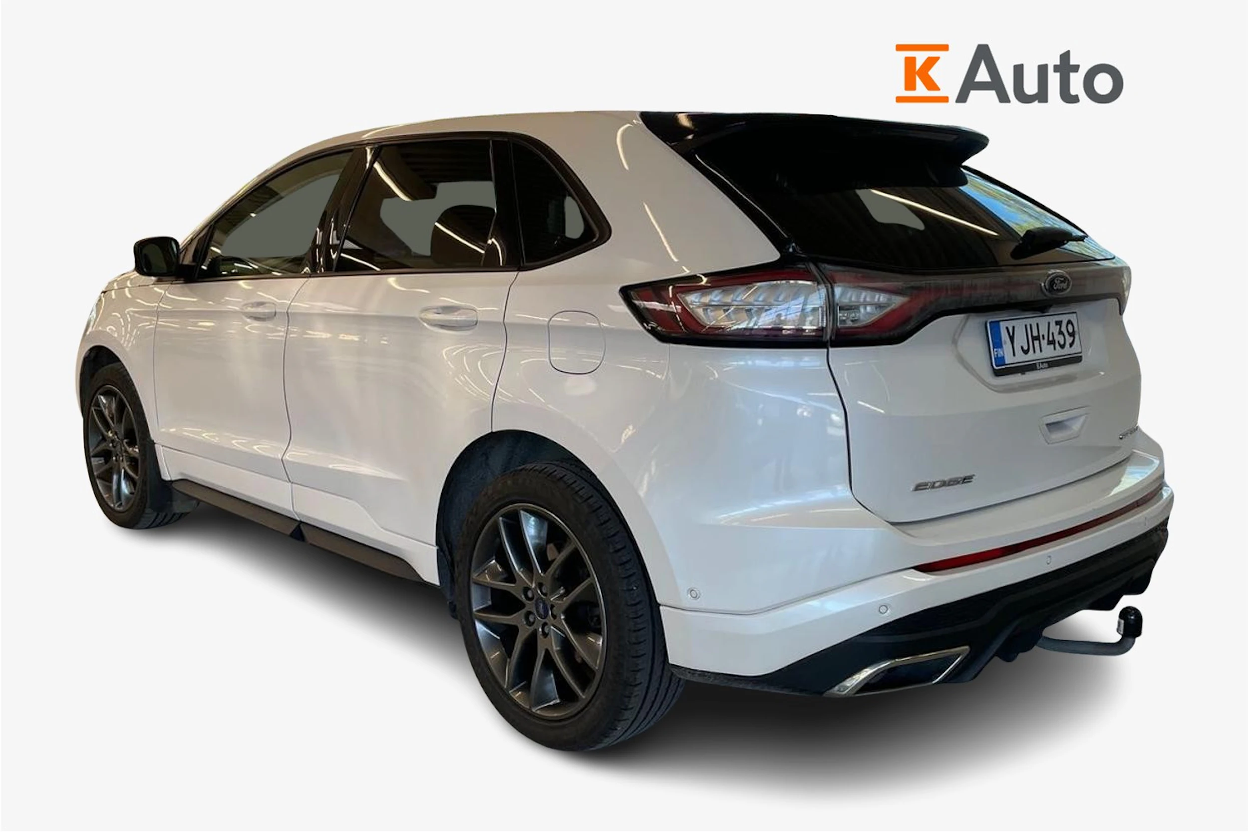 valkoinen Ford Edge 2016 kuva 2.