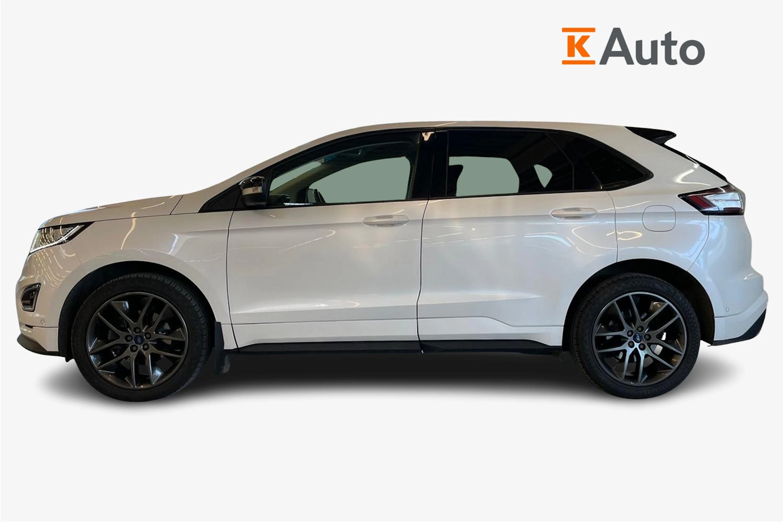 valkoinen Ford Edge 2016 kuva 5.